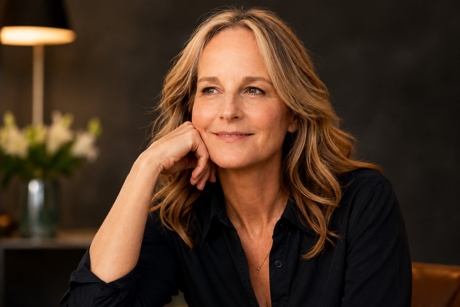 Helen Hunt Reflects on Iconic Roles, Live Theatre Challenges, and Her Royal Shakespeare Company Debut